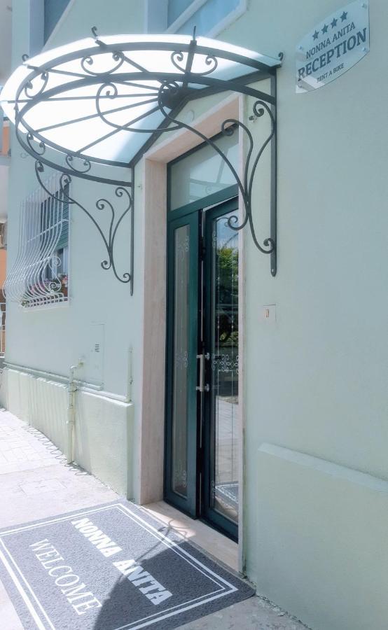 Nonna Anita Palace Нарни Экстерьер фото